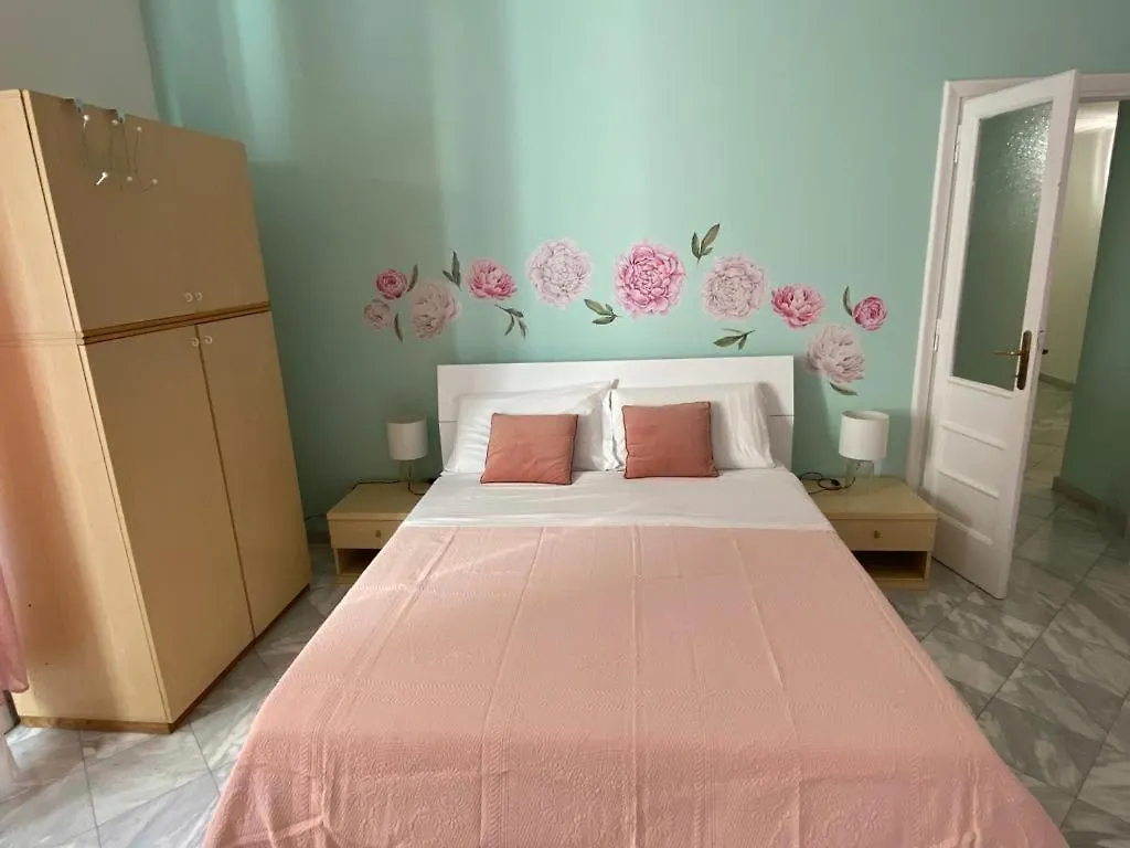 Superior Apt Next Colosseo A/C Wo Fi 3 Bedrooms Řím 0*,  Itálie