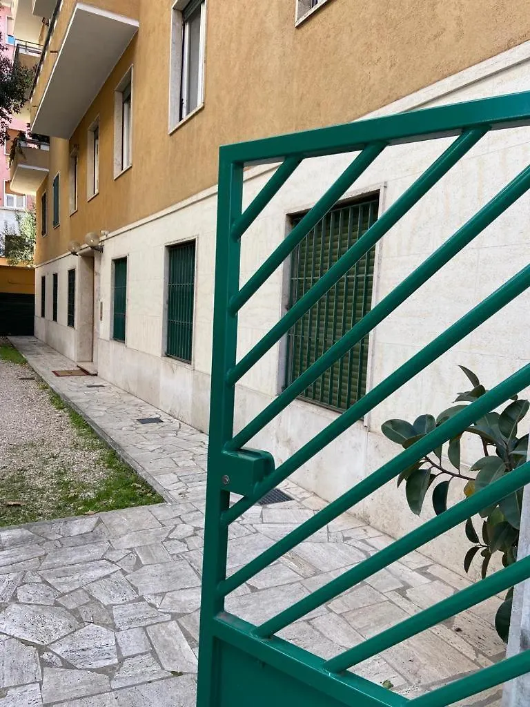 Superior Apt Next Colosseo A/C Wo Fi 3 Bedrooms location